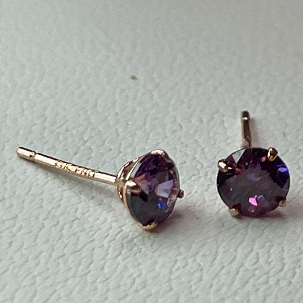14KT Amethyst Yellow Gold Stud Earrings. .50ct total - Picture 13 of 13